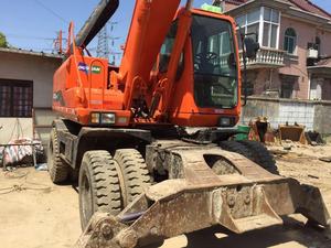 รถขุดใช้แล้ว Doosan รถขุดตีนตะขาบ DH220 DH210สภาพการทำงานที่ดี - Product Image 4