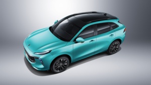 Coche chino de bajo <span class=keywords><strong>precio</strong></span> Dongfeng Auto 5 asientos coche FORTHING T5 EVO 4 <span class=keywords><strong>ruedas</strong></span> 1.5L con bajo consumo de combustible SUVs de gas - Product Image 5