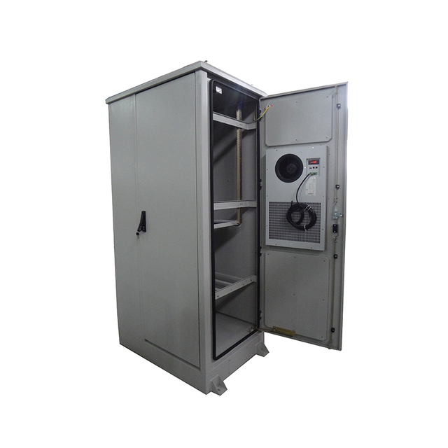 19 Inch Outdoor Server Cabinet 20U IP55 Outdoor Street Cabinet With 3 Rooms