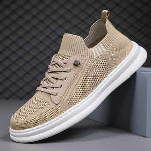 2024 nuova moda <span class=keywords><strong>Sneakers</strong></span> Casual da <span class=keywords><strong>uomo</strong></span> con bordo basso leggero primavera estate scarpe da corsa con <span class=keywords><strong>tacco</strong></span> piatto alte e traspiranti - Product Image 4