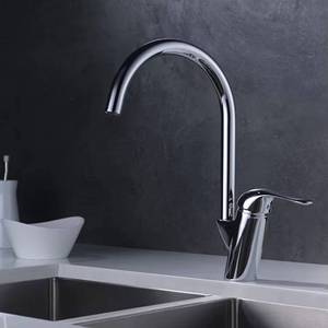 Robinet de cuisine monocommande chromé avec douchette extractible et cache-trou - Product Image 3