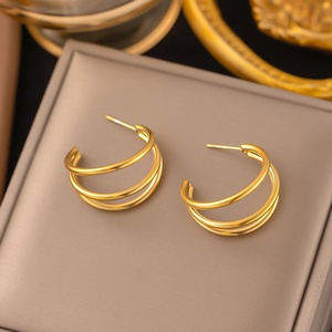 Vendita calda 18k in acciaio inox trifoglio zircone fiocco con perla goccia orecchini a forma di cuore da donna gioielli di moda - Product Image 1