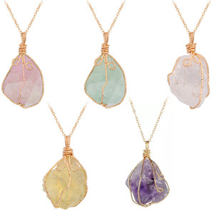 Nueva moda mujer Irregular piedra Natural cristal alambre envoltura roca crudo claro cuarzo rosa colgante collar joyería - Product Image 1
