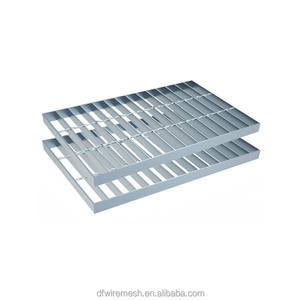 Grille de passerelle en acier galvanisé pour passerelle et plancher d'accès industriel - Product Image 6