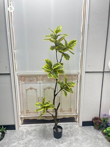 Palma Banyan Artificiale per Interni ed Esterni, Piante in Vaso, Erba Verde e Gialla, Decorazione per Casa e Ufficio, Ideale per Piccoli Spazi - Product Image 5