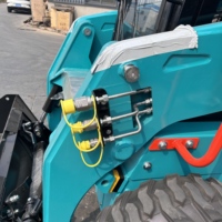 Minipala Cingolata Leggera a Benzina 4x4 con Caricatore Frontale, Motore Euro5/EPA, Benna da 1 Tonnellata, Certificazione CE