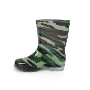 Vente en gros <span class=keywords><strong>de</strong></span> bottes <span class=keywords><strong>de</strong></span> <span class=keywords><strong>pluie</strong></span> camouflage vertes en PVC pour garçons imperméables et antidérapantes pour l'hiver, l'été et l'automne - Product Image 5