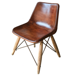 เก้าอี้รับประทานอาหารหนังทำด้วยมือสไตล์วินเทจ | สีน้ำตาลอุตสาหกรรมพร้อมขาไม้ | เฟอร์นิเจอร์ร้านอาหารย้อนยุคสำหรับใช้ในโรงแรมและวิลล่า - Product Image 2