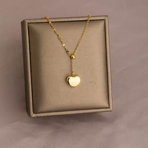 Personalizado 18K chapado en oro 316L coreano Acero inoxidable encanto grueso en forma de cruz amor corazón joyería fina esmalte collares para mujeres - Product Image 5