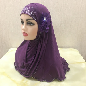 Couverture de perceuse chaude de fleur de ruban de glace Hijab instantané fabrication de foulard avec du fil Hijab en jersey instantané - Product Image 5