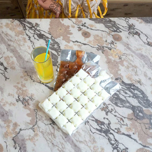 Sacchetto di <span class=keywords><strong>ghiaccio</strong></span> <span class=keywords><strong>per</strong></span> imballaggio in plastica autosigillante trasparente monouso personalizzato da 24 cubi <span class=keywords><strong>per</strong></span> la produzione di cubetti di <span class=keywords><strong>ghiaccio</strong></span> - Product Image 4