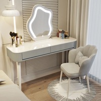 Table de toilette style crème, table de maquillage minimaliste pour chambre à coucher, coiffeuse moderne de luxe léger, table de maquillage inspirée des nuages