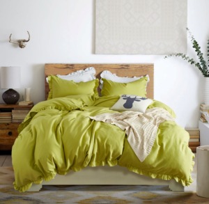 Ensemble <span class=keywords><strong>de</strong></span> housse <span class=keywords><strong>de</strong></span> couette et taies d'oreiller blancs <span class=keywords><strong>de</strong></span> style farmhouse avec élégantes volants plissés, doux, qualité hôtelière, 3 pièces - Product Image 3