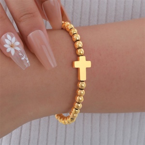 Bracelet personnalisé tendance en acier inoxydable avec perles et pendentif croix – Cadeau idéal pour les fêtes - Product Image 4
