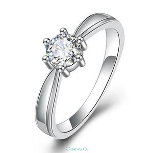 แหวนหมั้นคลาสสิกคุณภาพสูง แหวนหมั้นเพชรโมอิสซาไนต์เงินสำหรับผู้หญิงรุ่นใหม่ - รุ่นพื้นฐาน - Product Image 1