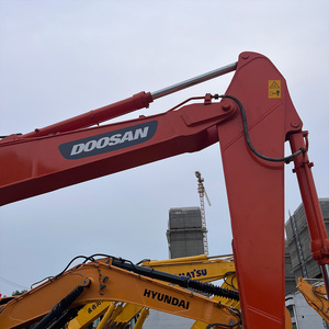 รถขุดไฮดรอลิก Doosan DH420LC-7 มือสอง ขนาด 42 ตัน เครื่องยนต์และปั๊มจากเกาหลีแท้ ปี 2022 พร้อมมอเตอร์เกียร์ ขายดี - Product Image 5