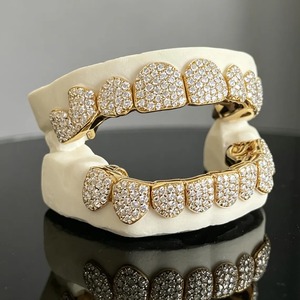 Vente flash : Bijoux Grillz plaqués or avec diamants Moissanite pour un usage quotidien et en cadeau, unisexe, au meilleur prix. - Product Image 6