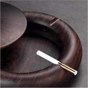 Posacenere in Metallo Stile Retrò Durevole ed Elegante con Coperchio, Accessorio per Fumatori Pratico - Product Image 6