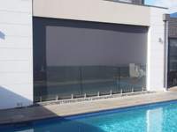 Stores imperméables pour portes de patio, stores occultants enroulables et déroulables pour extérieur, protection solaire anti-UV
