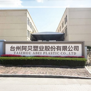 YYN 垃圾箱 耐用 HDPE 城市垃圾箱 240 升 带轴移动式垃圾桶 环保型 100L/120L/240L 塑料材质 - Product Image 3