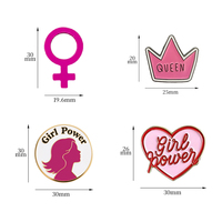 Insignes de broches en métal à slogan féministe personnalisé broches graphiques accrocheuses en émail doux rose pour fille rassemblement et égalité Souvenirs d'événement