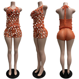 Completo Set da Spiaggia Donna 2026 all'Ingrosso in Maglia con Paillettes e Collo Halter, Top Halter e Pantaloncini Sopra il Ginocchio Estivi, Supporto Dropshipping - Product Image 6