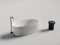 Baignoire autoportante en pierre artificielle, finition mate, forme ovale élégante, baignoire ovale de luxe pour la maison, l'hôtel, la villa, la salle de bain