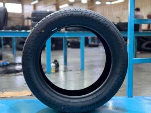 ยางรถยนต์ออรันเซ่ 235/50R17 แบบไม่มียางใน รุ่นเรเดียล ใหม่ ประสิทธิภาพสูงพิเศษ สำหรับรถสปอร์ตและรถแข่ง - Product Image 4