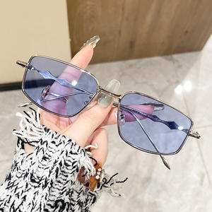 Fashion Trend 2024 Luxury Unisex High Quality Small Square Metal UV400 Sunglasses <b>Gold</b> <b>Frame</b> - Product Image 4