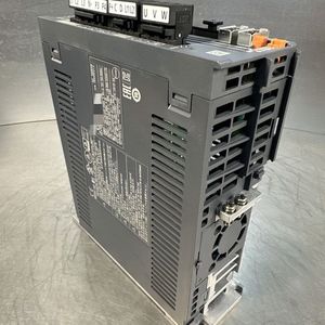 MR-J4-70B MR-J4-20B MR-J4-100B HG-SR352J MR-J4-350A อะไหล่ระบบอัตโนมัติมอเตอร์ AC รับประกันหนึ่งปี - Product Image 1