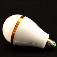 Ampoule LED rechargeable 30 watts, éclairage d'urgence E26/B22/E27 3000K/4000K/6500K/7200K, fonctionne sur batterie au lithium pour le camping