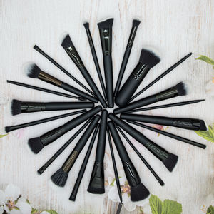 Juego <span class=keywords><strong>de</strong></span> <span class=keywords><strong>brochas</strong></span> <span class=keywords><strong>de</strong></span> <span class=keywords><strong>maquillaje</strong></span> <span class=keywords><strong>de</strong></span> 12 piezas con mango <span class=keywords><strong>de</strong></span> madera negra <span class=keywords><strong>de</strong></span> fibra blanca y negra <span class=keywords><strong>para</strong></span> herramienta <span class=keywords><strong>de</strong></span> entrenamiento <span class=keywords><strong>de</strong></span> <span class=keywords><strong>maquillaje</strong></span> permanente - Product Image 2