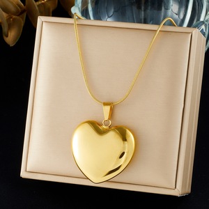 Heart Pendant Necklace Stainless Steel Gold Plated Simple Heart Shape Daily Wear Gift Jewelry N4229 - Product Image 1
