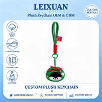 Porte-clés Pingouin Couronne de Noël, Cordon de poignet tressé vert, Sangle à nœud rouge enveloppée à la main, Breloque de sac en peluche douce et moelleuse pour sac à dos