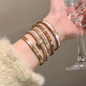 Bracelet Doré pour Femme, Bijou en Titane Plaqué Or 18K, Étanche, Antirouille et Inaltérable, <span class=keywords><strong>Bijoux</strong></span> de Couple Homme et Femme - Product Image 4