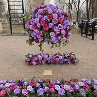 Vente en gros de chemins de table artificiels en fleurs violettes fuchsia de 6 pieds pour la décoration de mariage et de Noël