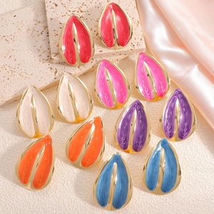 Pendientes Geométricos con Forma de Gota de Agua, Estilo Europeo y Americano, de Jingciren Boutique, Elegantes y Sencillos, con Caja de Regalo - Product Image 1