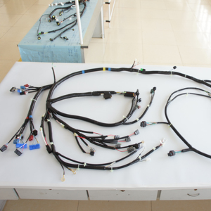 Professionele OEM auto-bedradingssysteem achteruitkijkspiegel aangewezen connectoren voor automobieltoepassing - Product Image 1