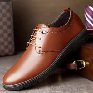 2019 nuove scarpe in pelle da <span class=keywords><strong>uomo</strong></span> abbigliamento formale Casual da <span class=keywords><strong>uomo</strong></span> scarpe da <span class=keywords><strong>uomo</strong></span> con lacci bassi a testa tonda scarpe da padre da <span class=keywords><strong>uomo</strong></span> - Product Image 3