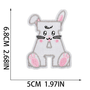 Parches de hierro con tela bordada de pollo con temática de Pascua con 26 letras en inglés en un estilo de conejo - Product Image 2
