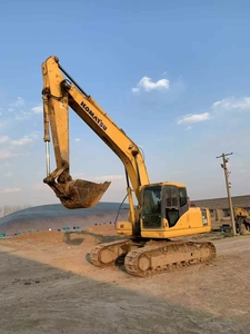 Excavadora Usada de 20 Toneladas con Rendimiento Perfecto, Komatsu PC200-7, Excavadora Hidráulica de Orugas, Pocas Horas de Uso, Komatsu PC200 200-8 220-7 - Product Image 4