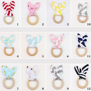 Écologique En Bois <span class=keywords><strong>Anneau</strong></span> <span class=keywords><strong>De</strong></span> <span class=keywords><strong>Dentition</strong></span> Mâcher Hêtre <span class=keywords><strong>Anneau</strong></span> Coton Nouveau-Né Jouet En Bois Bébé <span class=keywords><strong>Lapin</strong></span> <span class=keywords><strong>Oreille</strong></span> <span class=keywords><strong>Anneau</strong></span> <span class=keywords><strong>De</strong></span> <span class=keywords><strong>Dentition</strong></span> - Product Image 2