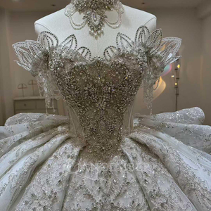 Robe de mariée de bal scintillante à perles lourdes, longue traîne cathédrale Lsjj107 - Product Image 3