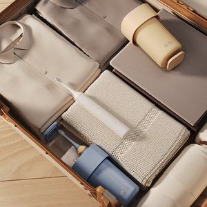 Set de Portacepillos de Dientes Life, Amarillo Limón, Portátil, para Viaje, con Vaso para Cuidado Bucal y Almacenamiento de Pasta Dental - Product Image 4