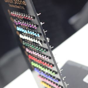 Boucles d'oreilles clous en argent 925 de 5 mm, magnifiques, rondes, design tendance, avec zircon, pour femme, cadeau, idéales pour les fêtes, vente en gros directe usine - Product Image 4