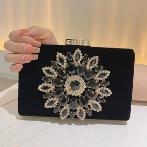 Bolsos de mano de diseño para mujer, con marco metálico, para cena, venta al por mayor, bolsos de noche blancos con cristales. - Product Image 5