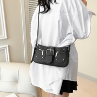 Sac à bandoulière tendance de style européen et américain, nouveau modèle 2024, sac à bandoulière haut de gamme pour femme, avec rivets, pour l'hiver, l'automne et le printemps