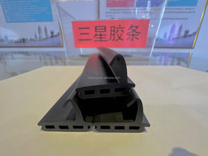 <span class=keywords><strong>Bande</strong></span> <span class=keywords><strong>d</strong></span>'étanchéité en mousse <span class=keywords><strong>de</strong></span> caoutchouc EPDM personnalisée <span class=keywords><strong>de</strong></span> qualité supérieure avec service <span class=keywords><strong>de</strong></span> <span class=keywords><strong>d</strong></span>écoupe <span class=keywords><strong>pour</strong></span> usage industriel et portes <span class=keywords><strong>de</strong></span> <span class=keywords><strong>douche</strong></span> - Étanche, anti-poussière, vente en gros - Product Image 4