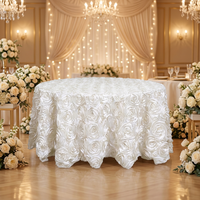 Nappe 3D Rose en Gros, Housse de Table Personnalisée Blanc Ivoire pour Événements de Mariage