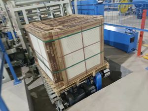 เครื่องรัดสายแนวนอนอัตโนมัติสำหรับพาเลทบล็อก AAC อุปกรณ์บรรจุภัณฑ์แบบมัดรวมออนไลน์สำหรับโรงงานอิฐมวลเบา - Product Image 6